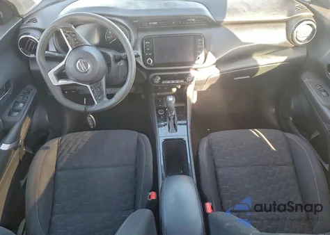 2021 Nissan Kicks Sv z USA, uszkodzony, nr VIN 3N1CP5CV5ML546138